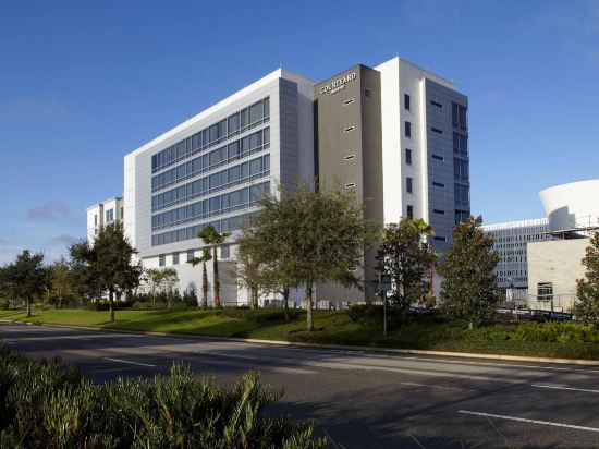 lake nona hotel and lagoon