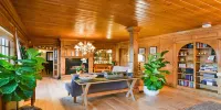 Inn on SummerHill Hotels in Summerland