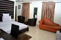 De Rigg Place - Alaka Estate, Surulere Hotels in der Nähe von Flughafen Lagos
