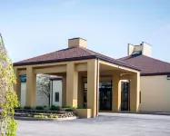 Quality Inn New Columbia-Lewisburg Hotel dekat Bucknell University