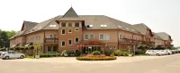 Granada Conference, Wellness and Sport Hotel Hotels near Magyarkert főbejárat
