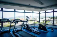 Best Western Plus Hotel Subic - Gym