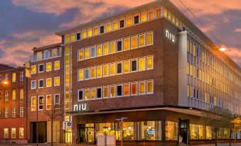 Holiday Inn - the niu, Welly Kiel