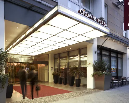 Crowne Plaza BERLIN CITY CENTRE KU'DAMM by IHG โรงแรมในเบอร์ลิน