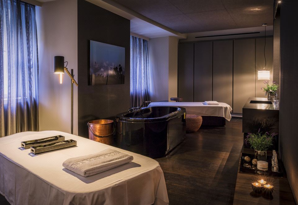 소/ 베를린 다스 슈트의 스파 또는 수영장 내부