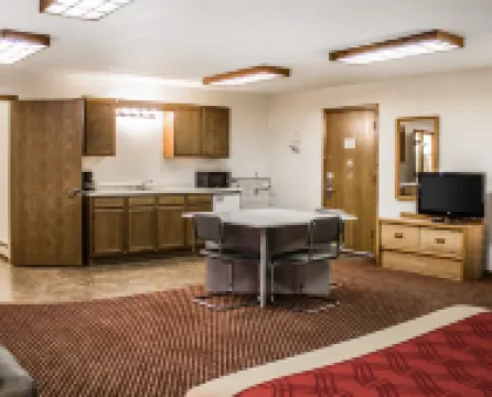 Travelodge by Wyndham Escanaba