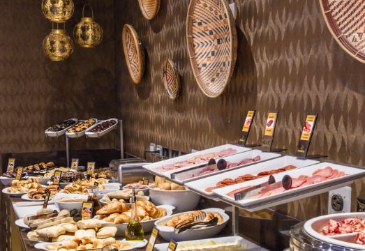 BacataHotel Overview