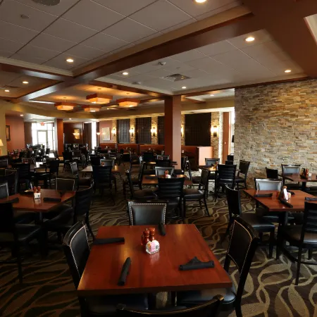 Holiday Inn MORGANTOWN - UNIVERSITY AREA by IHG