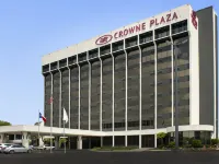 クラウン プラザ サンアントニオ エアポート by IHG マックネイ美術館周辺のホテル