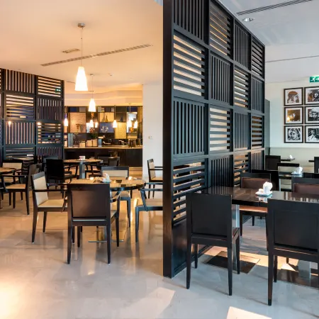 Holiday Inn Express DUBAI AIRPORT by IHG