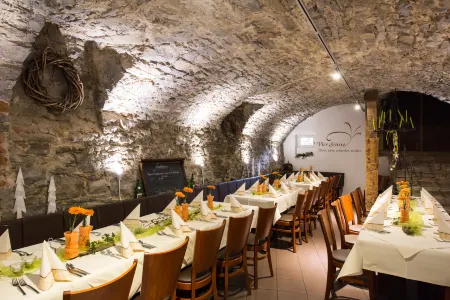 ROESSLE Отели в г. Кюнцельзау