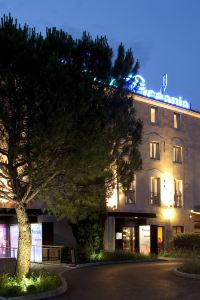 Best 10 Hotels Near Tesla Supercharger Aix-en-Provence from USD 64/Night-Aix-en-Provence  for 2022 | Trip.com