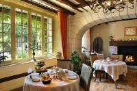 Logis Hôtel Auberge de l'Ecole 셍떼녕 호텔