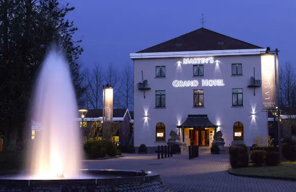 滑鐵盧範德瓦爾克酒店