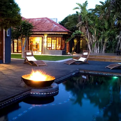 Singa Lodge - Lion Roars Hotels & Lodges Отели рядом с достопримечательностью «Саммерстранд»