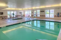Residence Inn Portland Scarborough - С бассейном