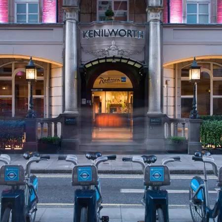 Radisson Blu Hotel, London Tottenham Court Road (formely Kenilworth) Отели рядом с достопримечательностью «Конгресс-центр TUC»