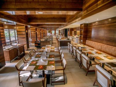 Restaurant Taj Fisherman's Cove Resort & Spa, Chennai Photo