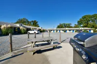 Terminated-Americas Best Value Inn & Suites Chincoteague Is Hotels in Chincoteague