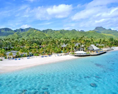 The Rarotongan Beach Resort & Lagoonarium Hotels in Arorangi