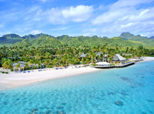 The Rarotongan Beach Resort & Lagoonarium Hotels in Arorangi