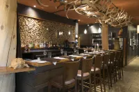 Hôtel-Musée Premières Nations Hotels in Lac-Delage