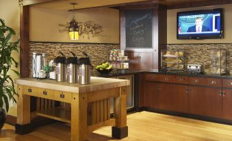 Larkspur Landing Roseville-An All-Suite Hotel