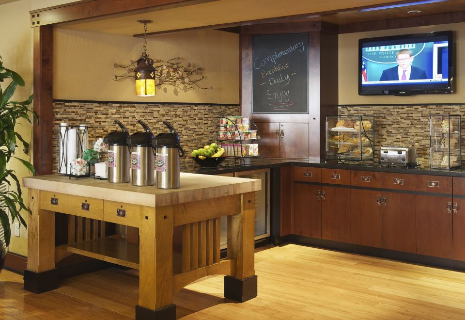 Larkspur Landing Extended Stay Suites Renton