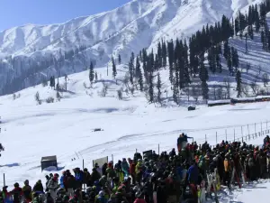Popular Luxury Hotels in Jammu & Kashmir