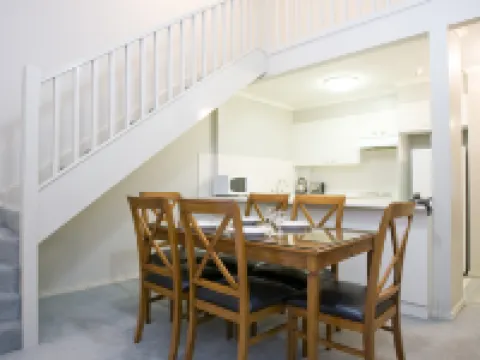 Pinnacle Apartments Hotels in Griffith