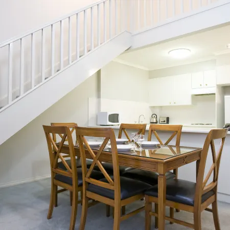 Pinnacle Apartments