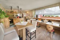 Hotel Astra - Bữa sáng