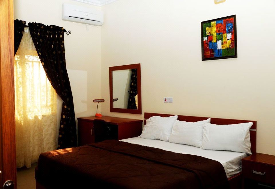 Becca Apartments - Housity