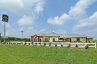 Best Western Windwood Inn  Suites Hotels in Freer