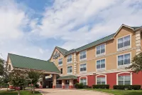 Best Western Plus Hobby Airport Inn  Suites Hotel di Houston