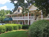 HomeTowne Studios Atlanta - Lawrenceville