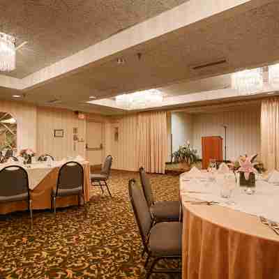 The Hub Murray Hill, BW Premier Collection Dining/Meeting Rooms