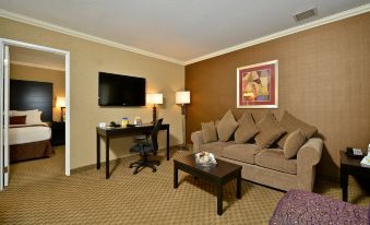 Best Western Yuma Mall Hotel  Suites