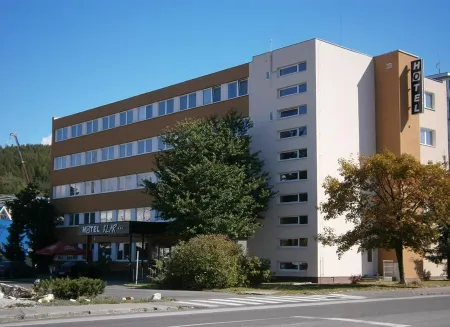 Hotel Klar Отели в г. Бобровец