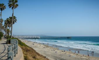 Pacific Shores Inn