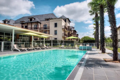 Zenitude Hôtel-Résidences l'Acacia Lourdes Hotels in Lestelle-Bétharram