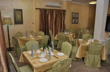 Chelsea Hotel Wuse II