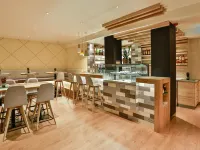 أم نيوتور هوتل سالزبرج زينترم Hotels near إتسلنغ
