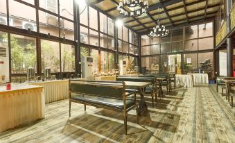 Shanghai Xing Urban Garden Hotel