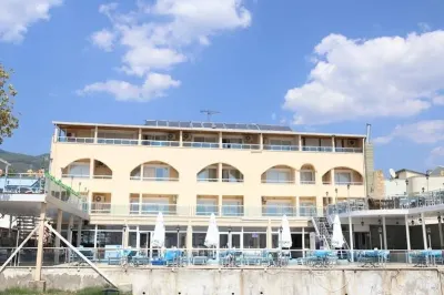 Ucem Hotel Golden Sea Hotels in Altinoluk Belediyesi