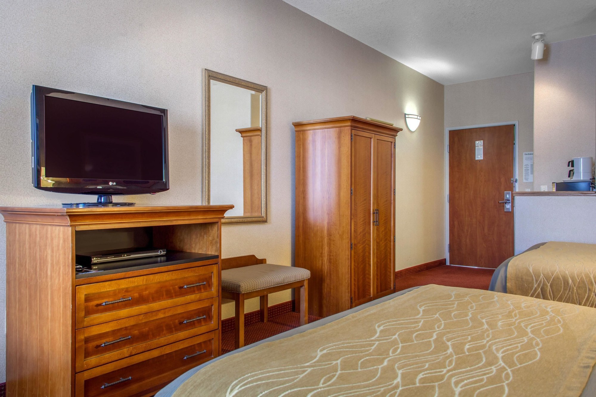 Comfort Inn & Suites I-25 Near Spaceport America