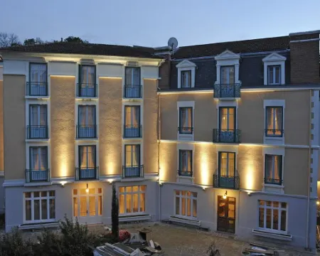 Hôtel Spa Thermalia Hotels in Châtel-Guyon