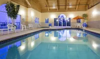 Quality Inn & Suites Hotels in Lake Elmo