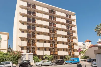 Appartement Promenade des Bains 생 라파엘 기차역 주변 호텔