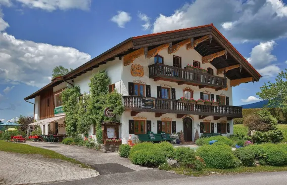 賓德霍斯蘭德酒店